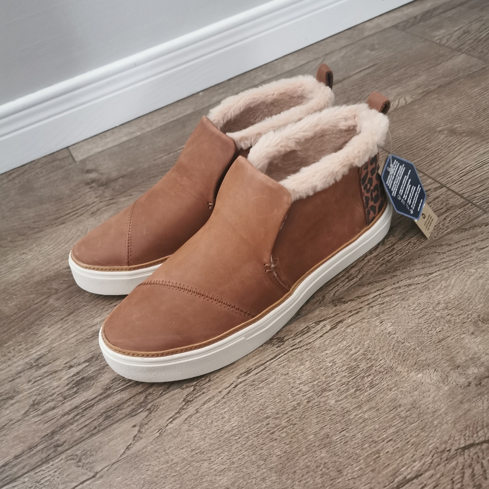 BNWT Toms Paxton slip on size 9.5 - Picture 2 of 8